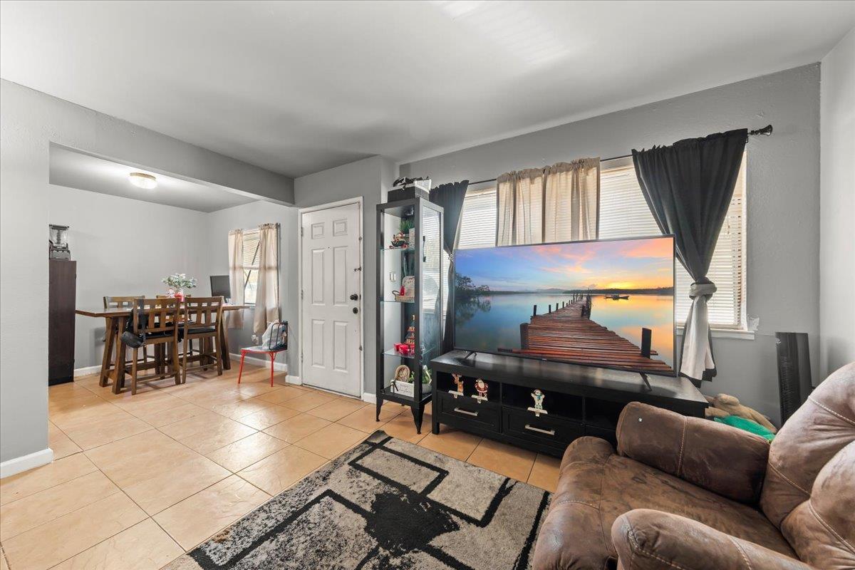 2710 Carver Road Modesto, CA 95350 - Photo 19 of 39 Gallery Image 19