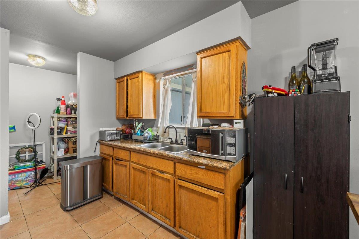 2710 Carver Road Modesto, CA 95350 - Photo 26 of 39 Gallery Image 26