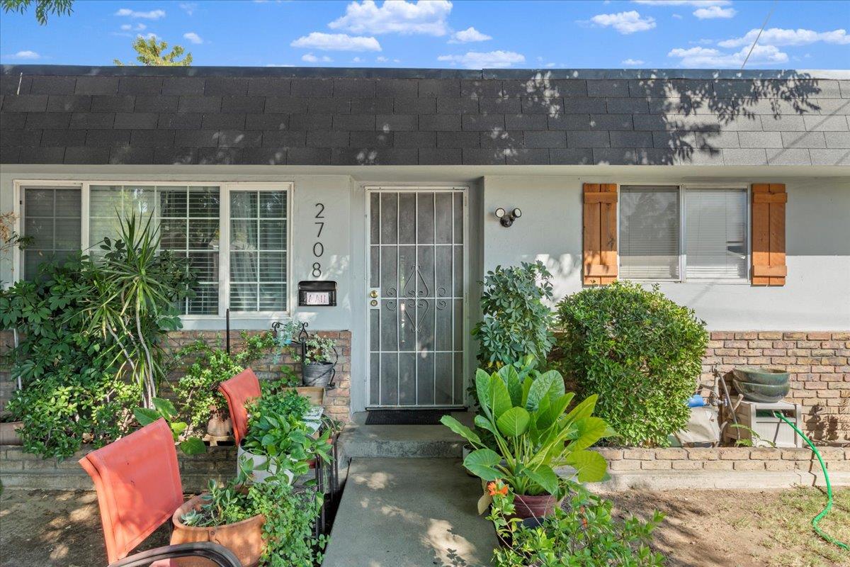 2710 Carver Road Modesto, CA 95350 - Photo 3 of 39 Gallery Image 3
