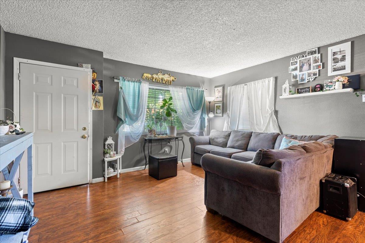 2710 Carver Road Modesto, CA 95350 - Photo 4 of 39 Gallery Image 4