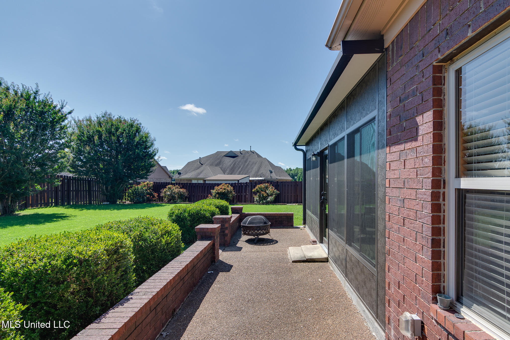 13294 Old Locke Road Olive Branch, MS 38654 - Photo 49 of 55 patio