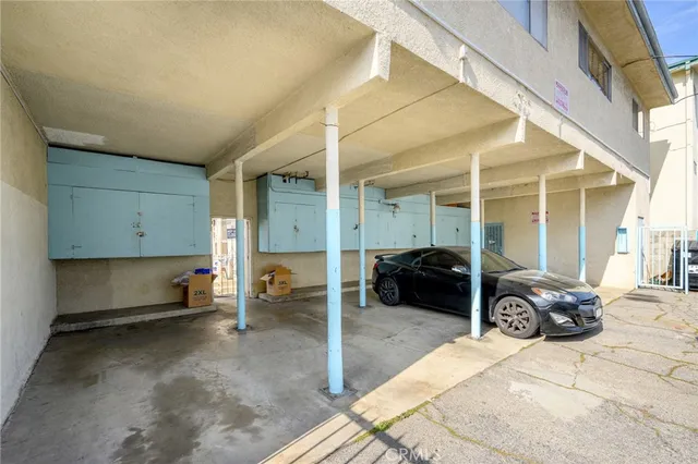 $1,950 | 208 East Chevy Chase Drive, Unit 1, Glendale, CA 91205