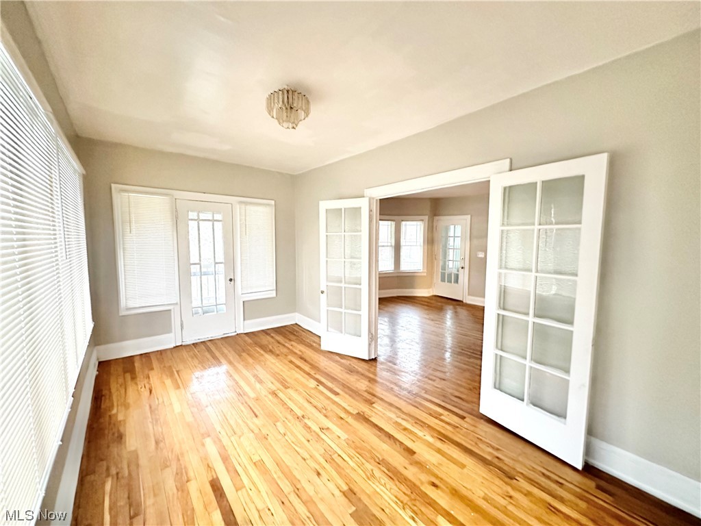 3228 Berkeley Road Cleveland, OH 44118 - Photo 11 of 26 Spacious Den