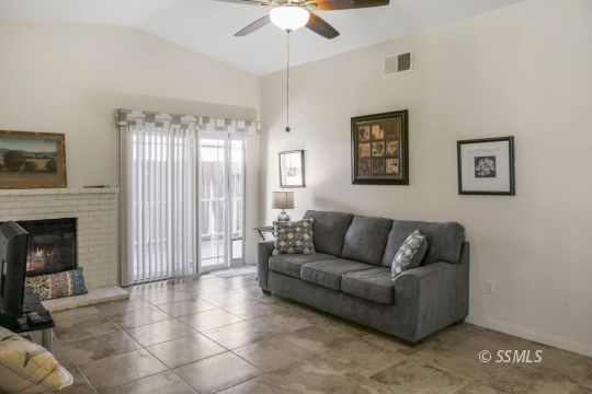 616 Heather Court Ridgecrest, CA 93555 - Photo 3 of 36