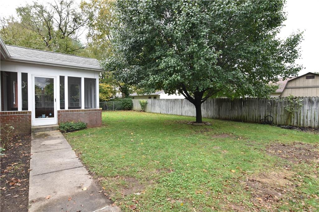 3362 Briar Ridge Way Columbus, IN 47203 - Photo 15 of 17 Gallery Image 15