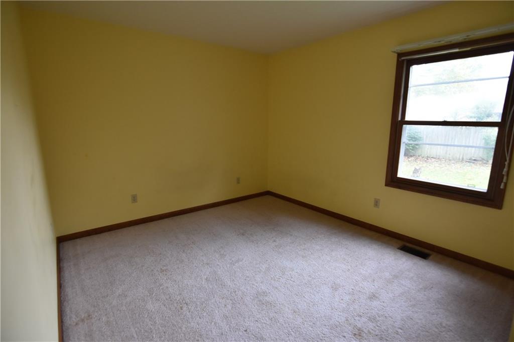 3362 Briar Ridge Way Columbus, IN 47203 - Photo 10 of 17 Gallery Image 10