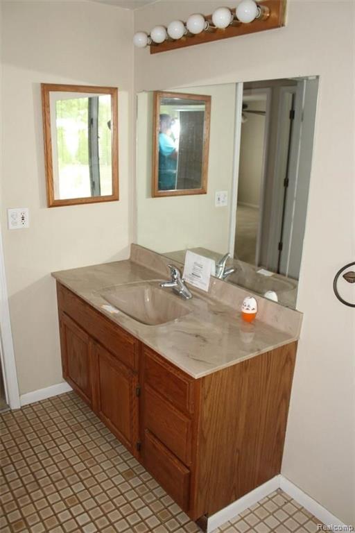 1567 Rustic Ridge Road Canton, MI 48188 - Photo 2 of 27