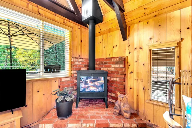 $407,000 | 52146 Acorn Lane, Idyllwild, CA 92549