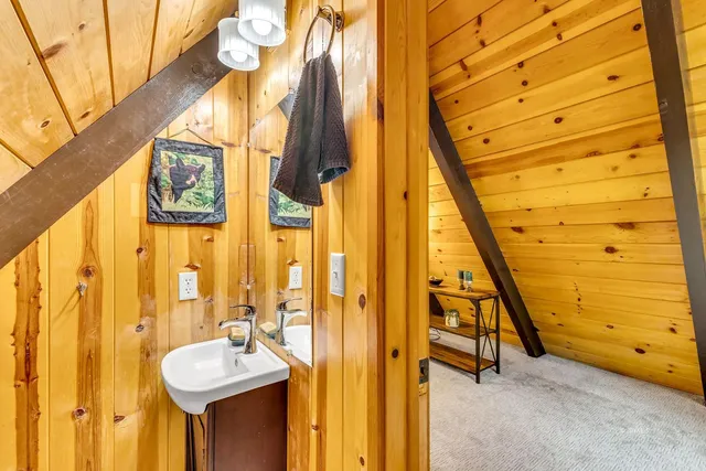 $407,000 | 52146 Acorn Lane, Idyllwild, CA 92549