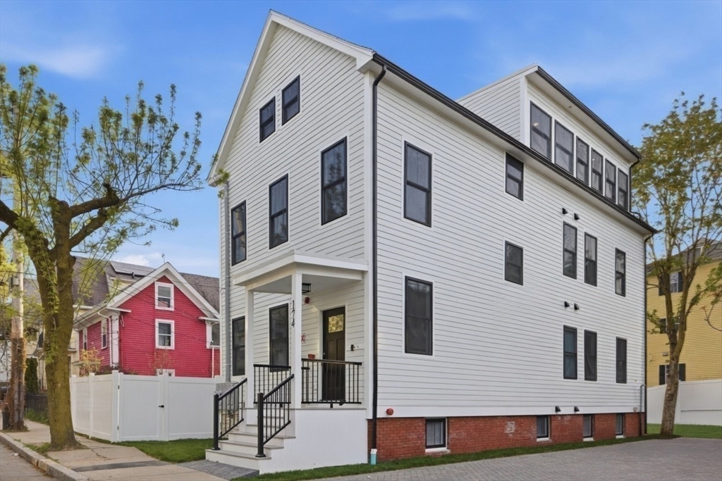 174 Walnut Street, Unit 2 Somerville, MA 02145 - Photo 29 of 32
