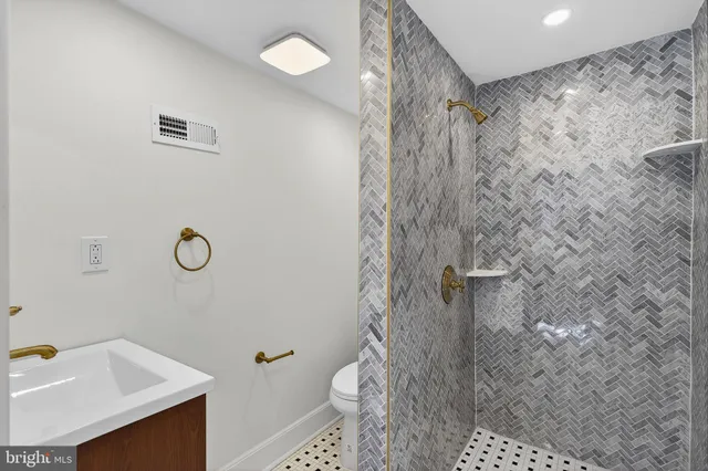 a view of a hallway with washer and dryer