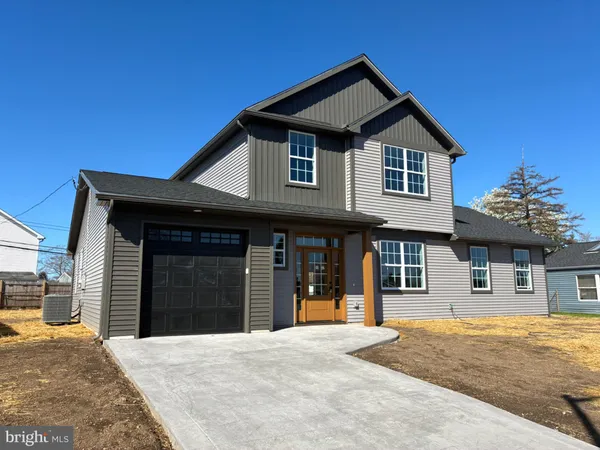 $609,900 | 43 Favored Lane, Levittown, PA 19055