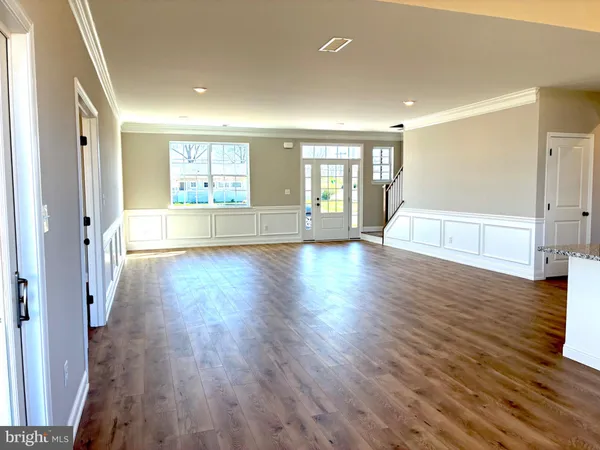 $609,900 | 43 Favored Lane, Levittown, PA 19055