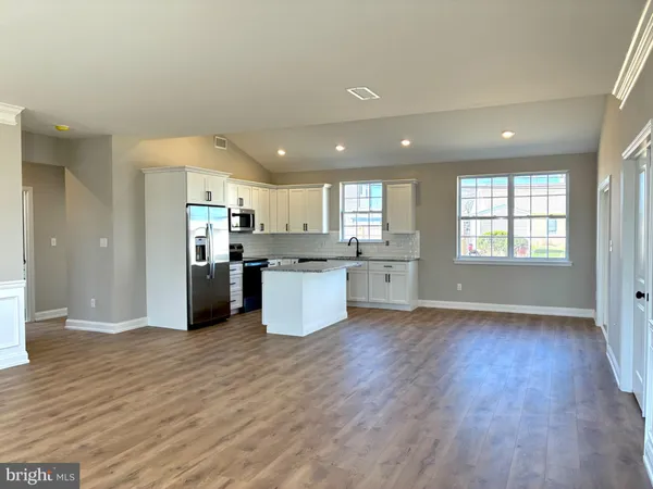 $609,900 | 43 Favored Lane, Levittown, PA 19055
