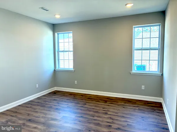 $609,900 | 43 Favored Lane, Levittown, PA 19055