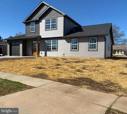 $609,900 | 43 Favored Lane, Levittown, PA 19055