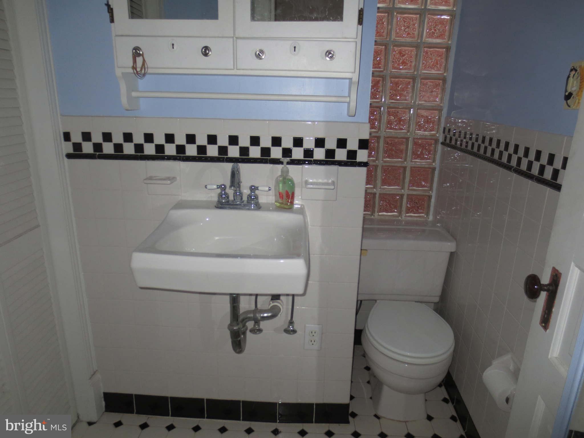 641 4th Street Northeast Washington, DC 20002 - Photo 13 of 19 Bath