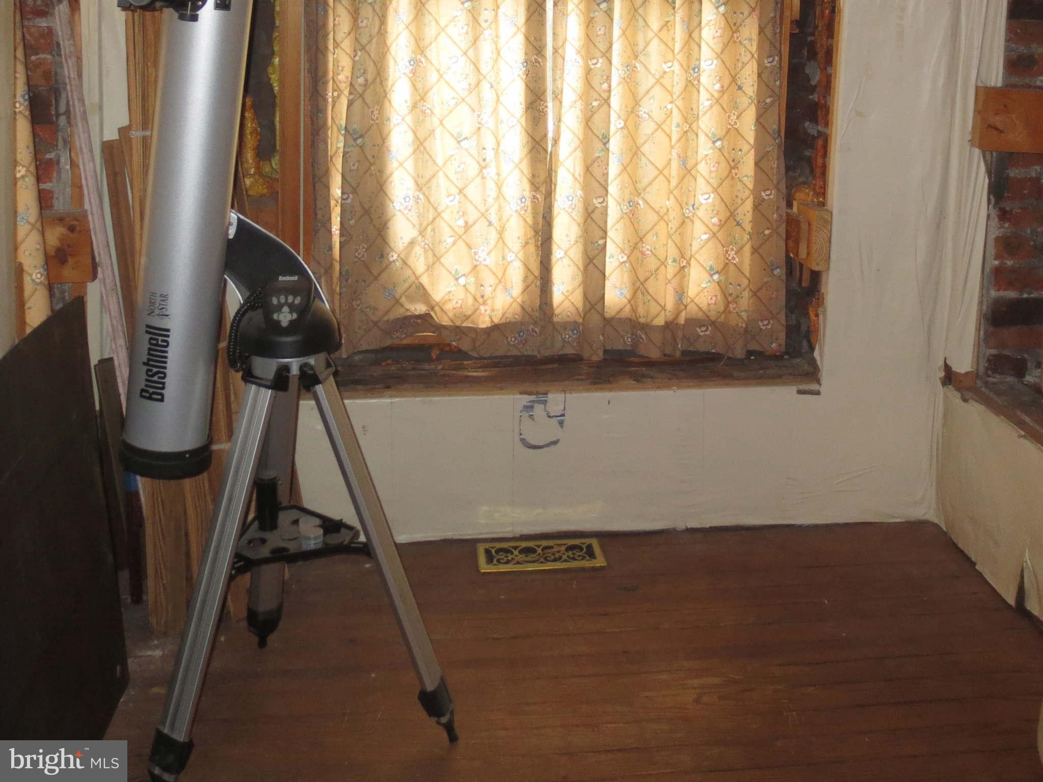 641 4th Street Northeast Washington, DC 20002 - Photo 8 of 19 Interior (General)