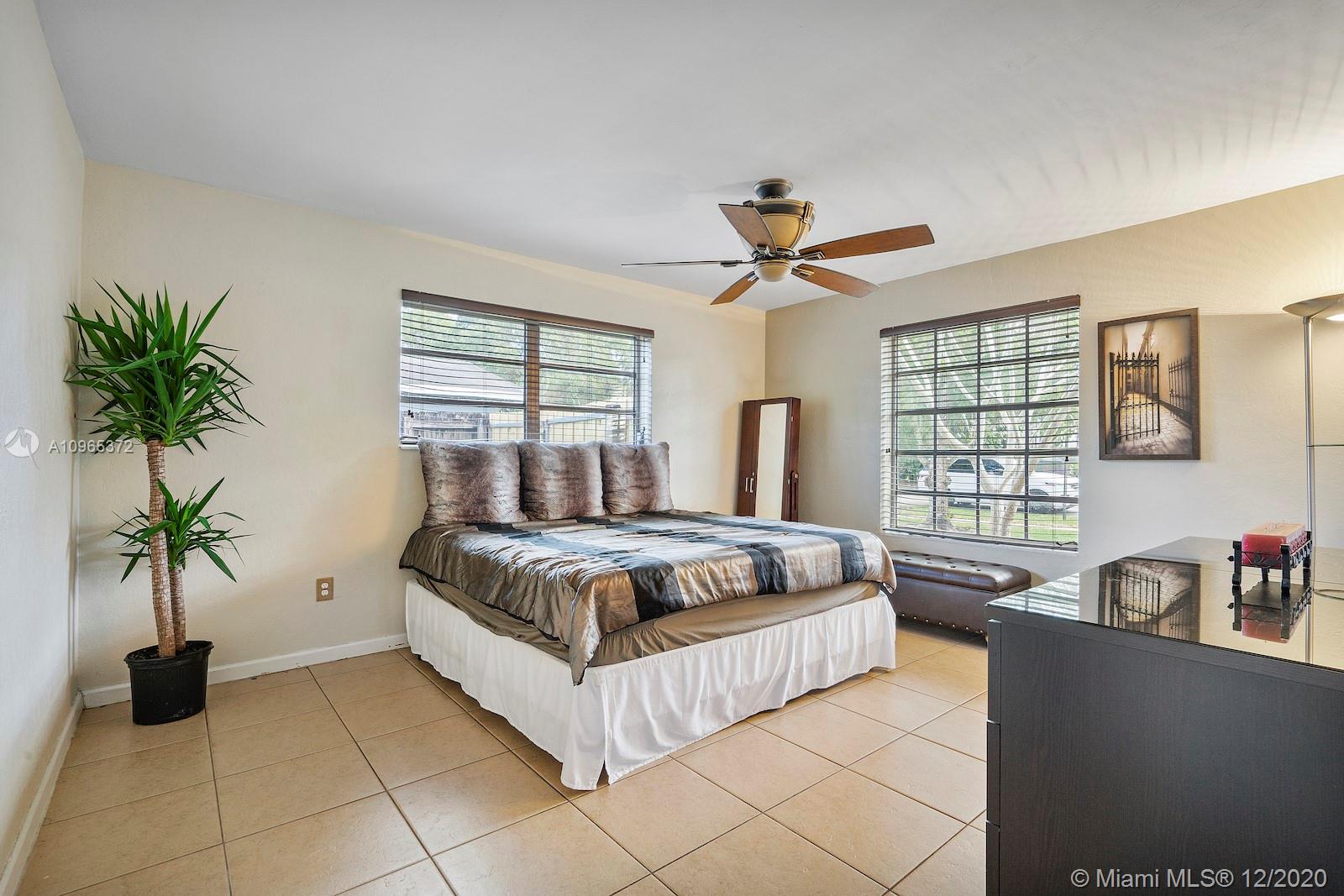 6641 Peters Road Plantation, FL 33317 - Photo 14 of 34