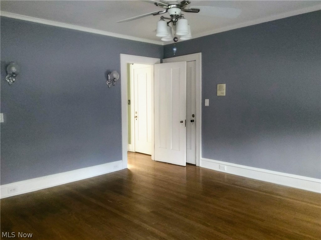 2584 Lee Road Cleveland, OH 44118 - Photo 25 of 35