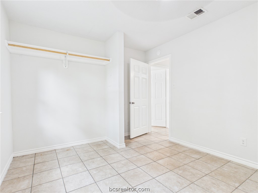 1902 Finfeather Road, Unit B Bryan, TX 77801 - Photo 12 of 15 Gallery Image 12