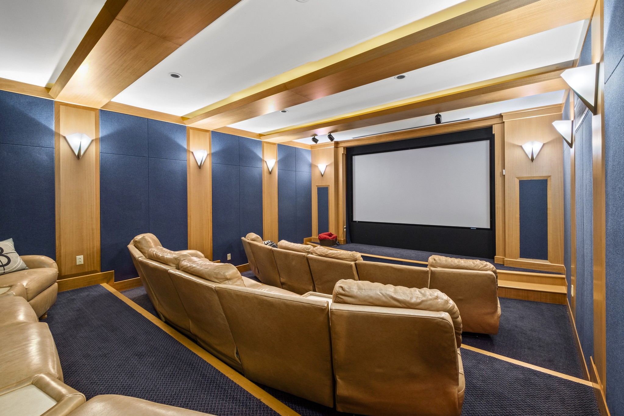 175 Cherokee Dock Road Lebanon, TN 37087 - Photo 21 of 45 a living room with furniture and a flat screen tv