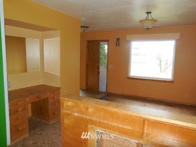 19042 East Stackpole Road Mount Vernon, WA 98274 - Photo 9 of 24