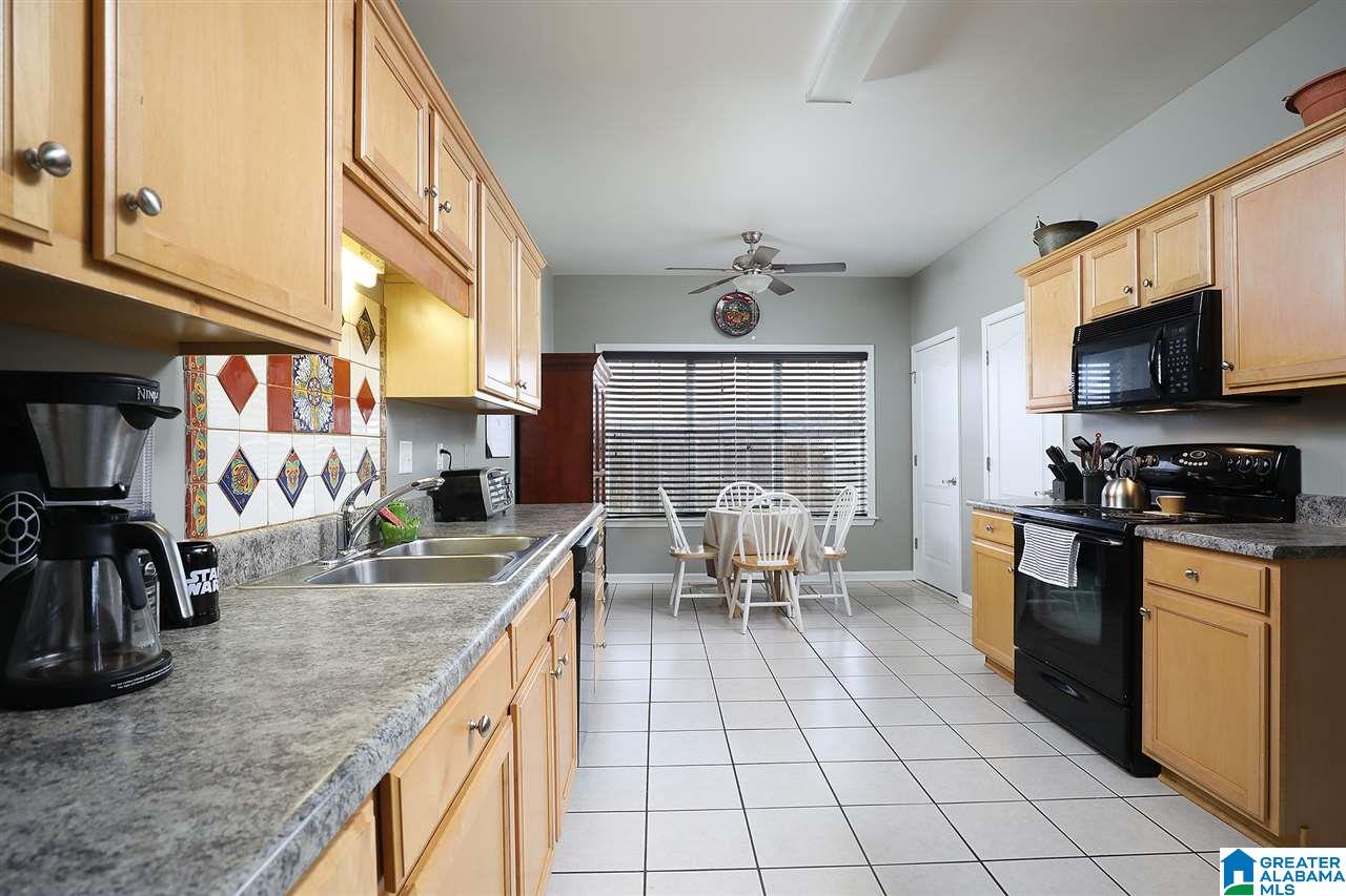 5144 Overlook Circle Bessemer, AL 35022 - Photo 10 of 27