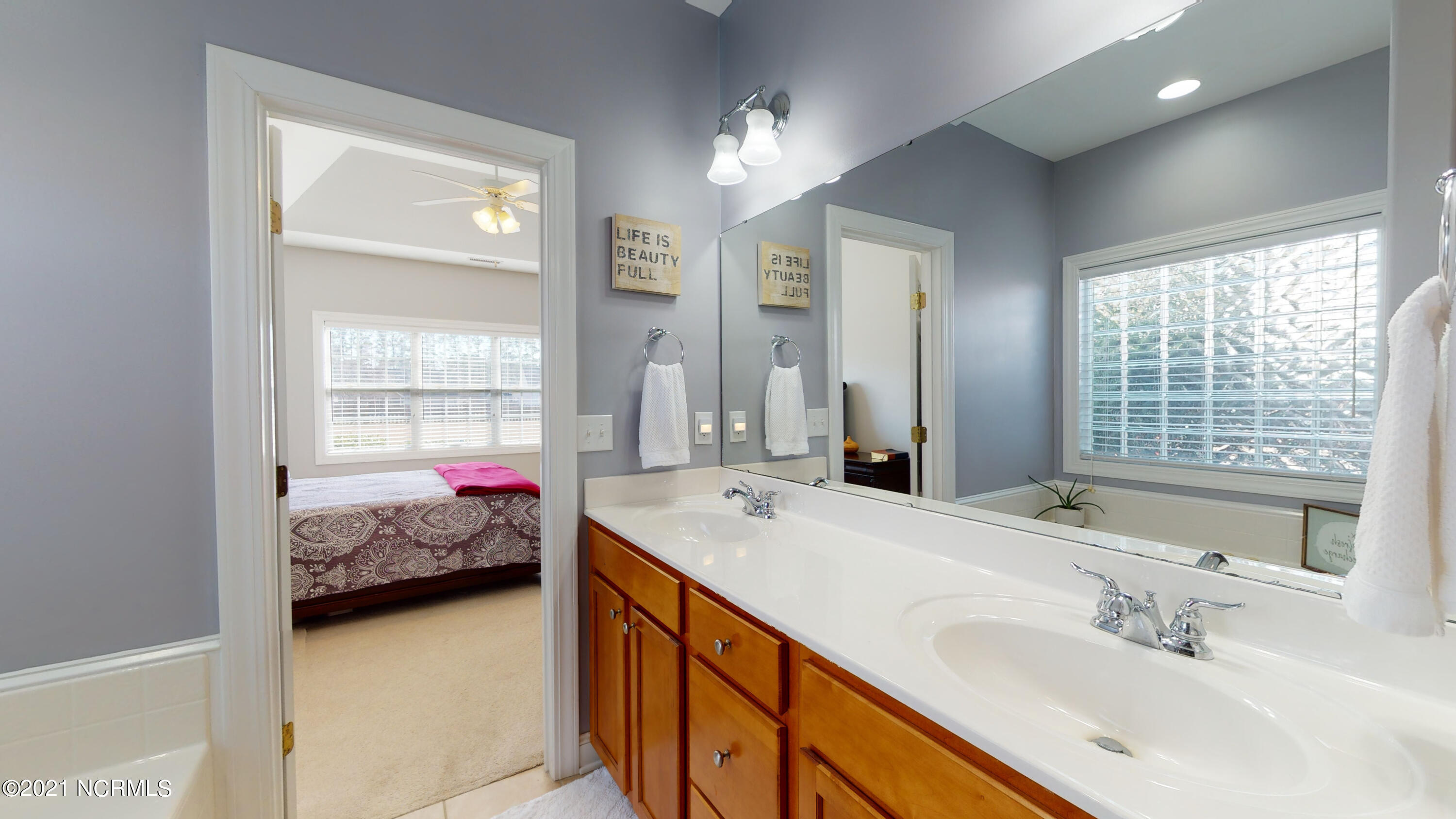 677 Crump Farm Road New Bern, NC 28562 - Photo 23 of 44 677 Crump Farm Road-37