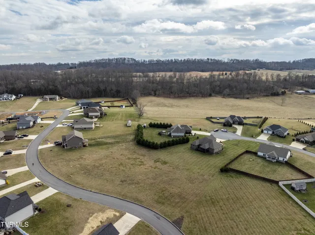 $109,900 | 636 Brady Way, Unit 27, Jonesborough, TN 37659