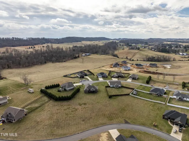 $109,900 | 636 Brady Way, Unit 27, Jonesborough, TN 37659