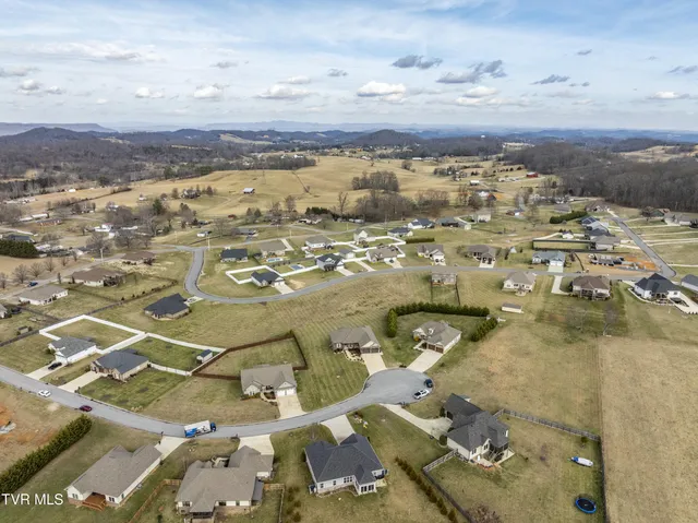 $109,900 | 636 Brady Way, Unit 27, Jonesborough, TN 37659