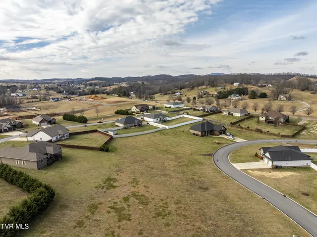 $109,900 | 636 Brady Way, Unit 27, Jonesborough, TN 37659