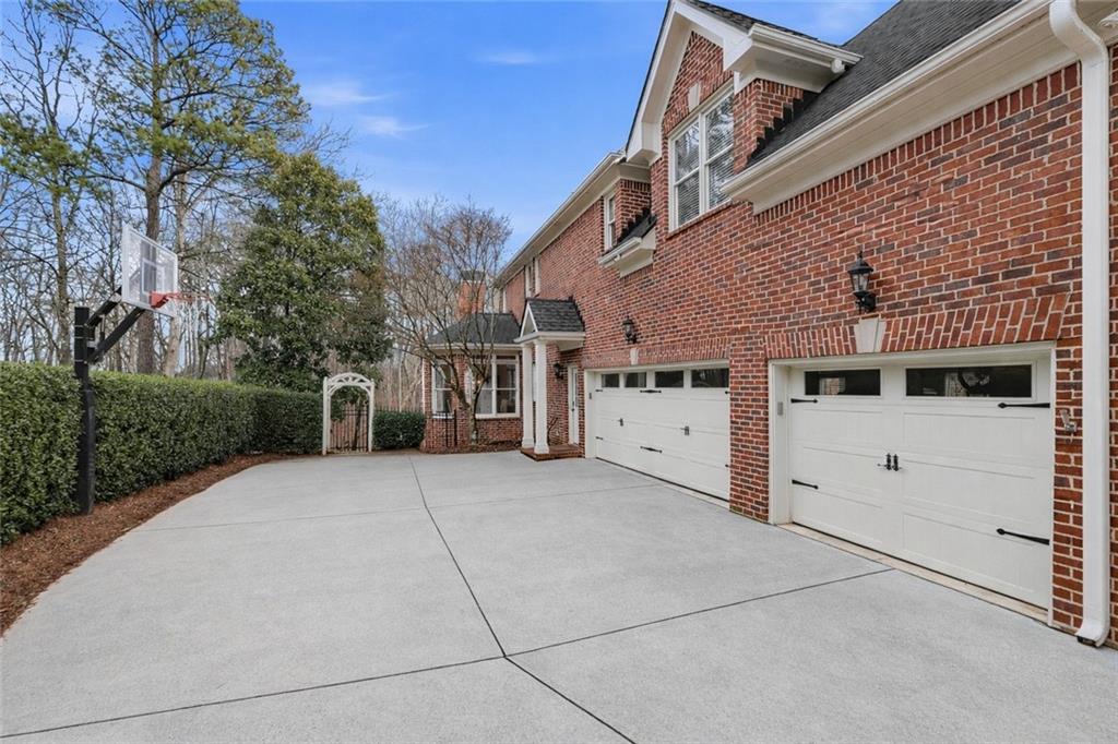 9885 Nature Mill Road Johns Creek, GA 30022 - Photo 57 of 78