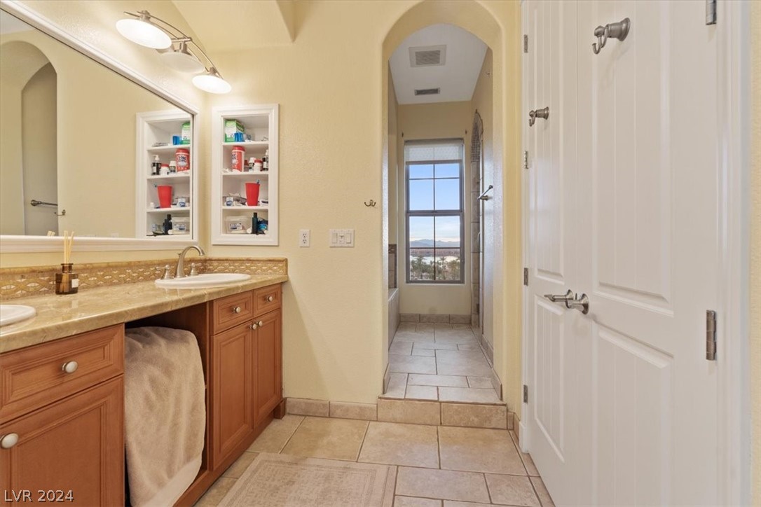 27 Strada Bella Vista, Unit 102 Henderson, NV 89011 - Photo 24 of 46