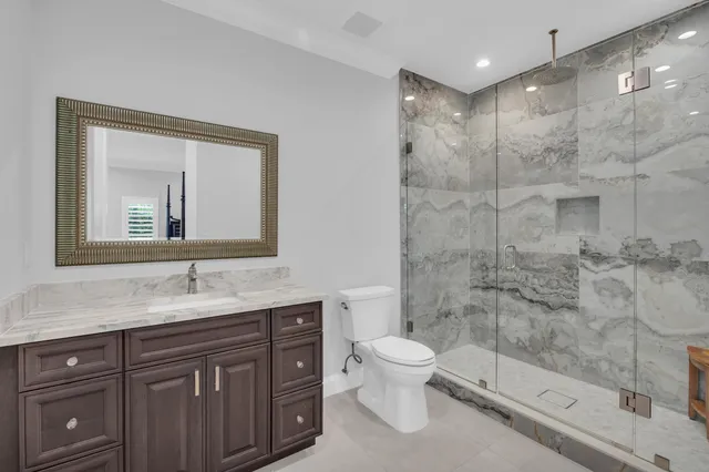 a view of house with a big yard