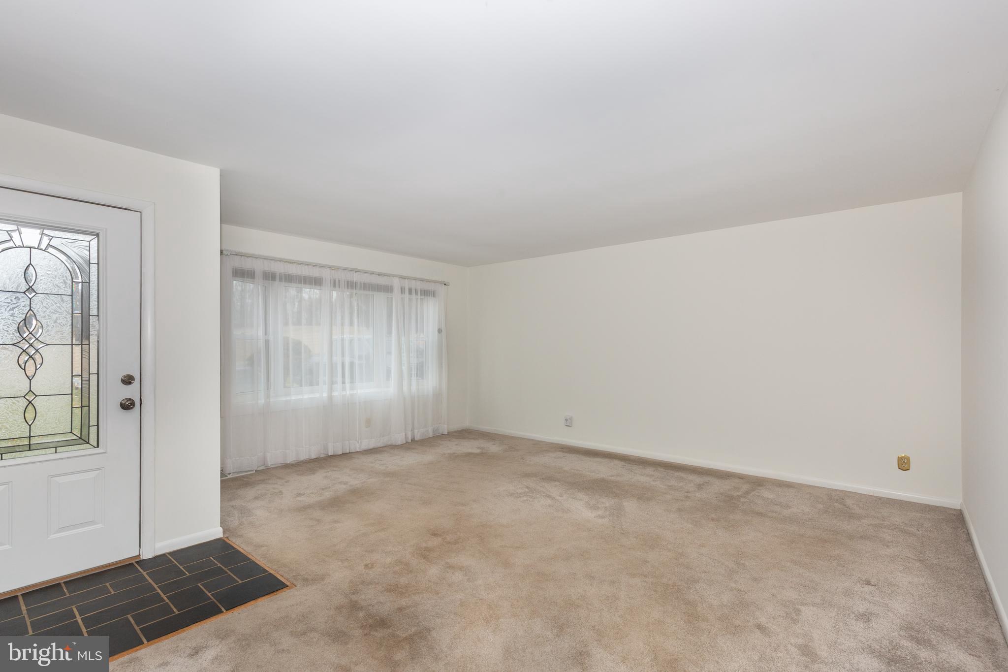 2507 Gillis Road Mount Airy, MD 21771 - Photo 4 of 53 Gallery Image 4