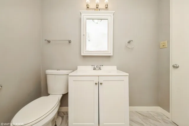 $274,000 | 601 East 32nd Street, Unit 801, Chicago, IL 60616