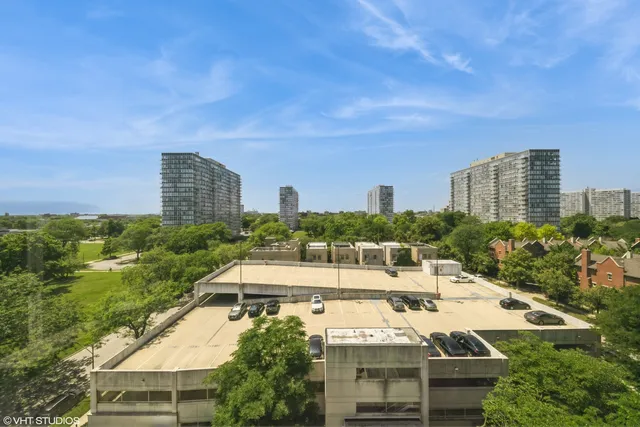 $274,000 | 601 East 32nd Street, Unit 801, Chicago, IL 60616