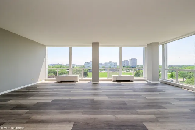 $274,000 | 601 East 32nd Street, Unit 801, Chicago, IL 60616