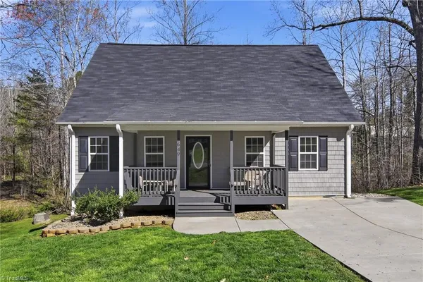 $295,000 | 3649 Turret Court Northeast, Winston-Salem, NC 27101