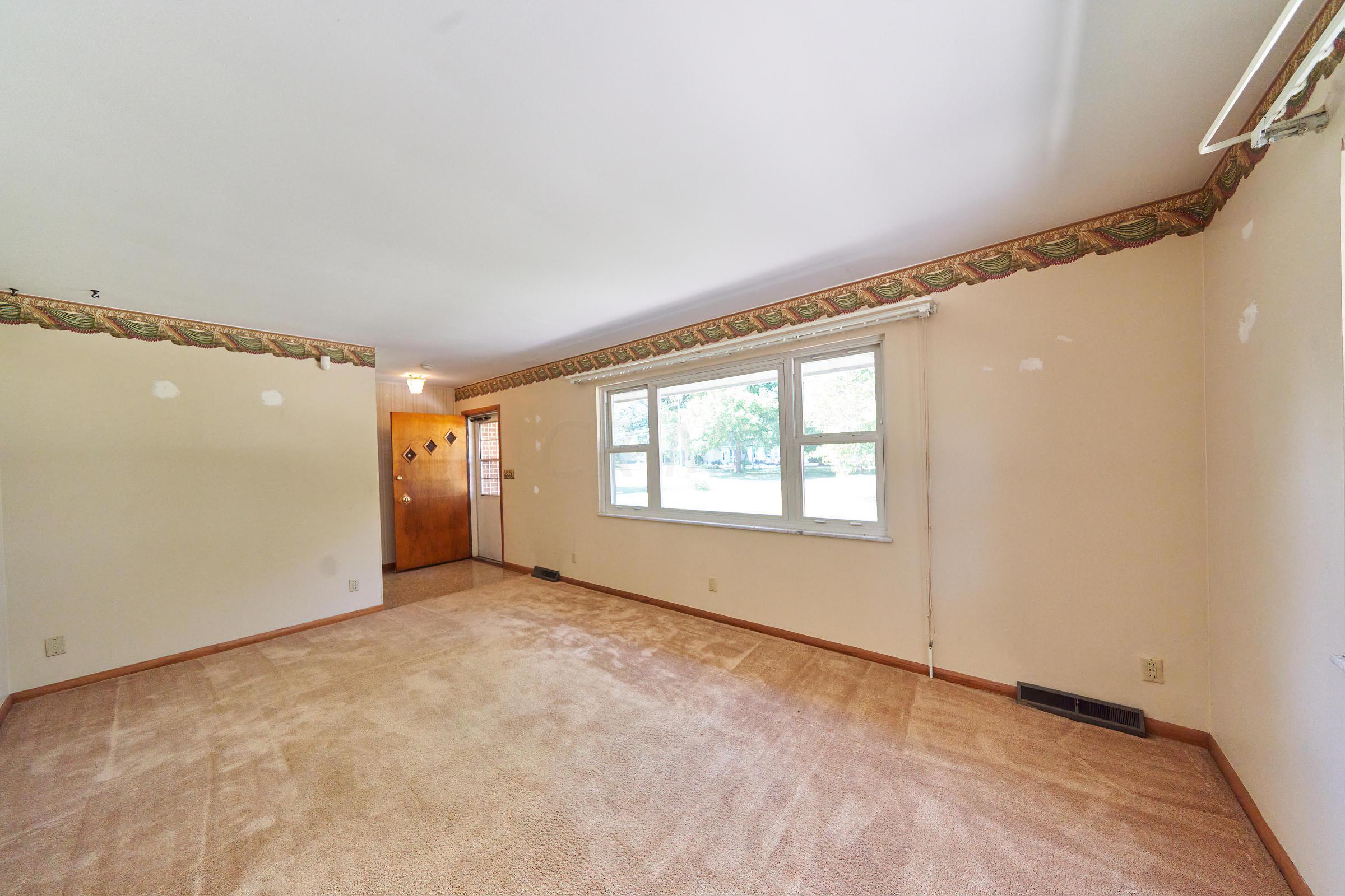 2567 Jordan Road Columbus, OH 43231 - Photo 13 of 21 Gallery Image 13