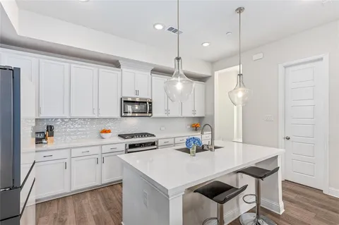 $499,900 | 300 Colusa Drive, Lewisville, TX 75056