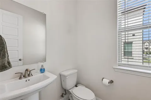 $499,900 | 300 Colusa Drive, Lewisville, TX 75056