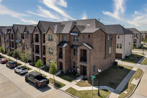 $499,900 | 300 Colusa Drive, Lewisville, TX 75056