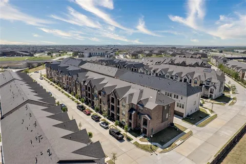 $499,900 | 300 Colusa Drive, Lewisville, TX 75056