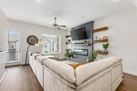 $499,900 | 300 Colusa Drive, Lewisville, TX 75056