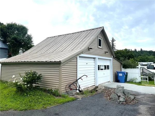 $1,350 | 170 Main Street, Edwards, NY 13635
