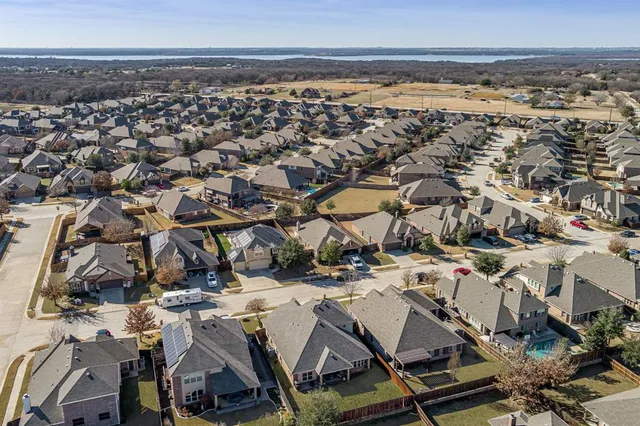 $499,000 | 1017 Ponderosa Drive, Aubrey, TX 76227