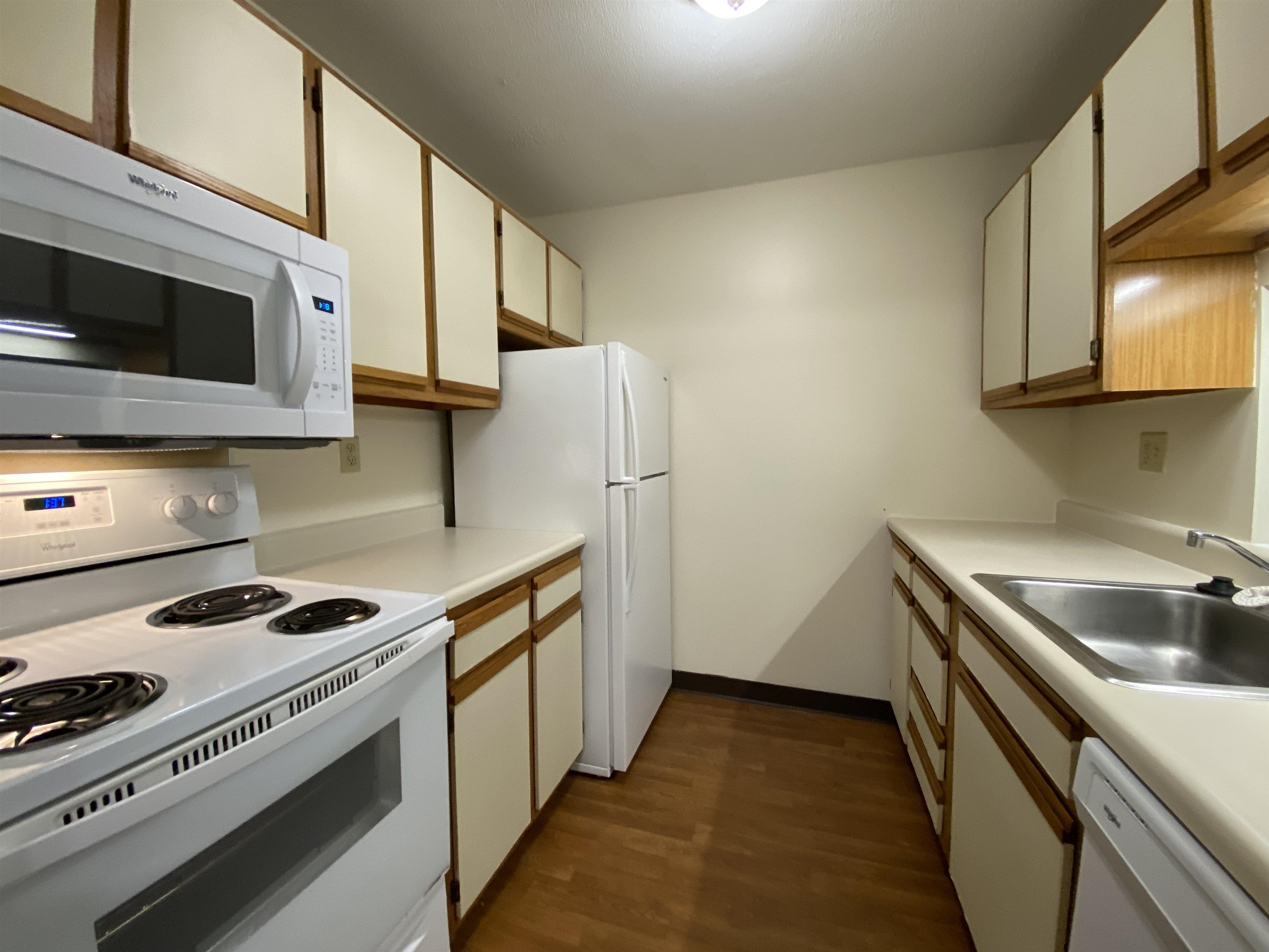 173 Eastern Avenue, Unit 103 Manchester, NH 03104 - Photo 12 of 40